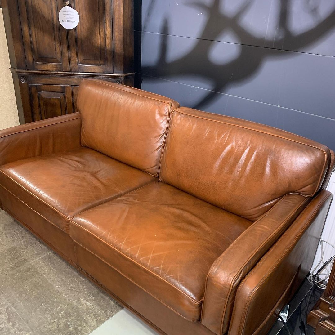 Кабинетный голландский диван в салоне "МАТИСС"